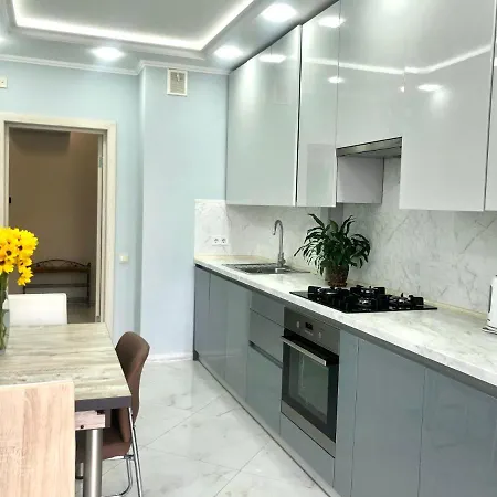Osapart Nice Apartment In A Complex Great Britain Lviv Dış mekan fotoğraf