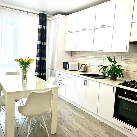 Osapart Nice Apartment In A Complex Great Britain Lviv Dış mekan fotoğraf